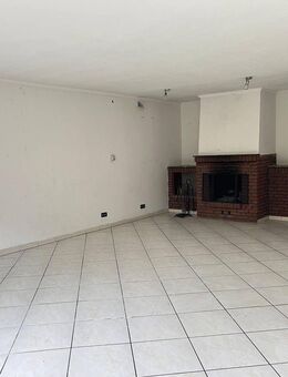 Großzügiges Zweifamilienhaus in Lehrte Hämelerwald - Lehrte