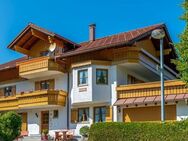 Traumhafter Bergblick, Mehrfamilienhaus mit 5 WE im Allgäu, Oberstaufen, Bayern - Oberstaufen