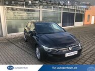 VW Golf, 1.0 VIII eTSI Life (EURO 6d), Jahr 2022 - Grimmen