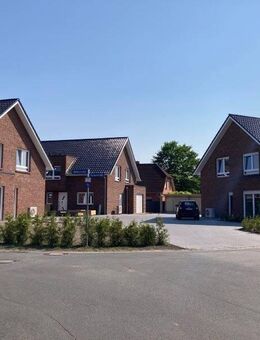 ///Neubau-Doppelhaushälften in ruhiger Wohnlagen in Westoverledingen/// - Westoverledingen
