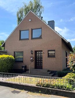 PURNHAGEN-IMMOBILIEN - Freistehendes 1-Fam.-Haus mit schönem Grundstück in ruhiger Wohnlage von Blumenthal! - Bremen