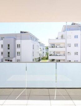Stilvolle 4-Zi.-Wohnung mit sonnigem Balkon & moderner Einbauküche in bester Lage - Schwäbisch Gmünd