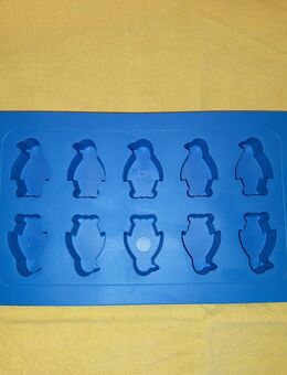 Eiswürfelformen Pinguin zu verkaufen - Walsrode