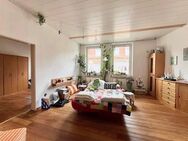 Großzügige, helle 3-Zimmer-Wohnung mit Balkon - Nürnberg