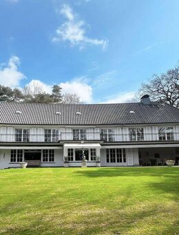 Anwesen auf knapp 3.700 m² großem, parkartigem Grundstück in top Lage von Blankenese - Hamburg