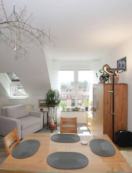 Top Lage! gemütliche Zwei Zimmer Wohnung inkl. TG-Stellplatz - Nürnberg