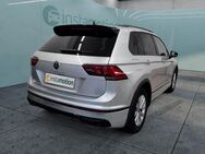 VW Tiguan, 1.5 TSI R-Line REAR, Jahr 2023 - München