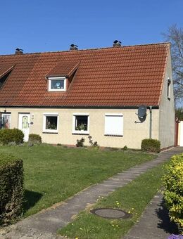 Ideale Doppelhaushälfte für die kleine Familie mit großem Garten - Brunsbüttel