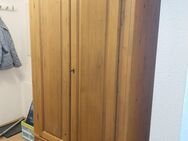 Garderobenschrank aus Holz - Ennepetal (Stadt der Kluterhöhle) Zentrum