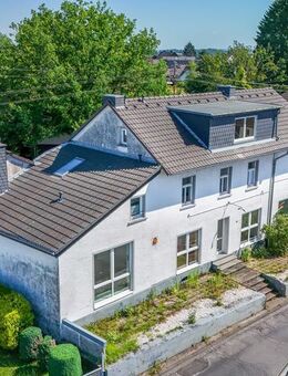 Engel & Völkers: Vielfältiges Wohnensemble mit schönem Innenhof ! - Königswinter