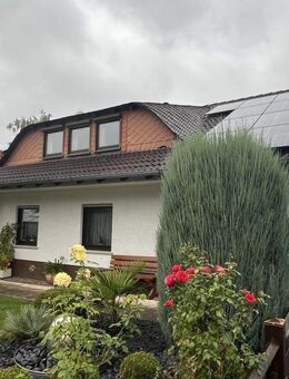 In netter Nachbarschaft! Großzügige, schöne und helle 3 Zimmer-Wohnung mit gleich 2 Balkonen, Ewiges Tal 1, Marburg M... - Marburg