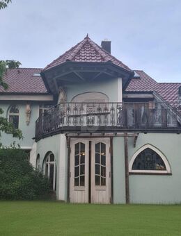 FÜR INVESTOREN: ANWESEN MIT VIEL PLATZ - Aalen