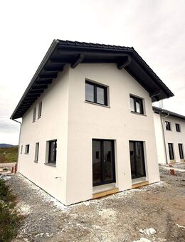 Gemütliches, seniorengerechtes Einfamilienhaus / Haus - Neubau - Provisionsfrei - Hengersberg