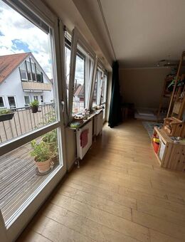 Von privat: Sonnige Maisonette-Wohnung im Herzen Plieningens - Stuttgart