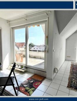 Traumhafte 2-Zimmer-Dachgeschosswohnung mit Fernblick - Kelkheim (Taunus)