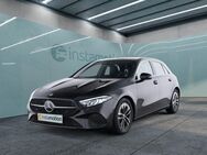 Mercedes A 220, Kompaktlimousine, Jahr 2023 - München