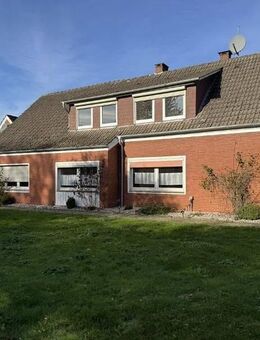 Teilmodernisiertes Zweifamilienhaus mit Werkstatt und Doppelgarage - Emstek