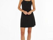 Tommy Jeans Spaghettikleid TJW ESSENTIAL STRAP FLARE DRESS mit verstellbaren Spaghettiträgern