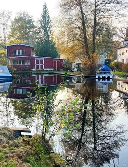 DIREKTER WASSERZUGANG: EINFAMILIENHAUS MIT EINLIEGERWOHNUNG UND BOOTSHAUS IM SÜDOSTEN BERLINS - IDEAL FÜR WASSERSPORTLER! - Berlin