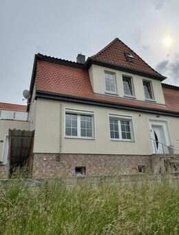 Ihr neues IMMOBILIEN QUARTIER: Umgfangreich saniertes Mehrfamilienhaus mit weiterem Ausbaupotenzial - Beckedorf