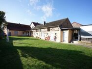 Hauptstadtmakler-Großzügiges Landhaus mit Scheune und Nebengelass - Märkische Heide