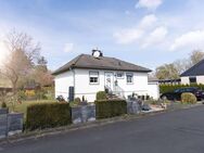 Ihr Traumhaus mit Wohlfühlgarten - Einziehen und Genießen! - Lohfelden