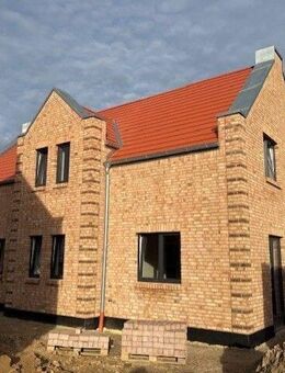 Einfamilienhaus mit Garten und Garage in Satow zu verkaufen. - Satow