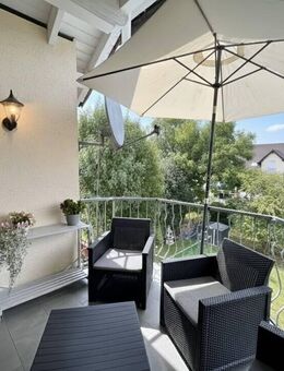 Arnsberg-Hüsten: Großzügige Dachgeschosswohnung mit Sauna, Loggia und zwei Stellplätzen - Arnsberg