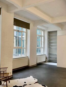 Reuterkiez . Kreuzberg / Neukölln . Gewerbe & Wohnen . kleines Loft, 1. OG Seitenflügel - Berlin