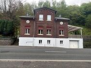 Denkmalgeschütztes Zweifamilienhaus mit großzügigem Garten, großer Terrasse und Garage zu verkaufen in Werdohl-Bärenstein - Werdohl