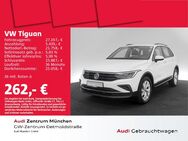 VW Tiguan, 2.0 TDI Life, Jahr 2021 - München