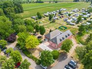 Rarität: ROTHAUS + Idyllische Lage direkt an der Mosel /Grenze zu Remich Luxemburg + wunderschönes Panorama + ca. 3789 m2 Grundstück - Perl