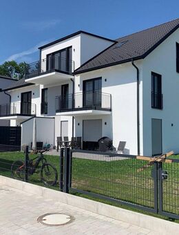 Erstbezug mit Fernblick - Ruhige, helle 3-Zimmer-Wohnung mit Südwest-Balkon und 2 Stellplätzen - Winhöring