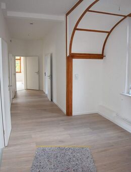 Renovierte, großzügige 3-Raumwohnung in Apolda - Apolda