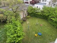 Geräumige, frei werdende 2-Zimmer-DG-Wohnung mit EBK und Balkon in ruhiger, grüner Lage in Gohlis - Leipzig