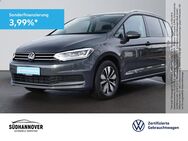 VW Touran, 2.0 TDI Move, Jahr 2024 - Göttingen