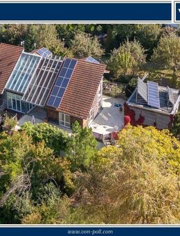 Zeitlose Eleganz! Ein Wohntraum umgeben von Natur mit großzügigem Flächenangebot, Pool und Sauna - Niedernhall