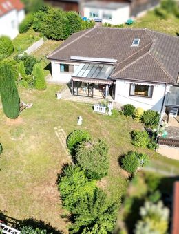 Charmantes Einfamilienhaus mit großem Garten in ruhiger Lage - Dußlingen