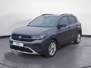 VW T-Cross, 1.0 l TSI Life OPF ), Jahr 2022 - Bühl