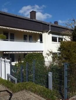 Röpke + Partner Immobilien: Perfekt für Drei - 3½ Zimmer mit 104 m² plus 28 m² Hobbyraum und viel Stellfläche in Bestlage! - Pforzheim