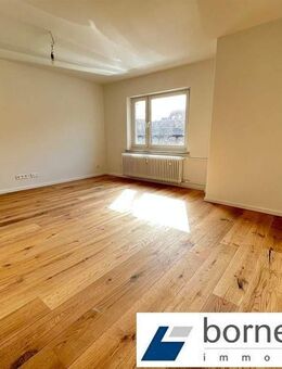 Nordstadt, Nähe Burg! Freies, top renoviertes Apartment mit EBK + Balkon! - Nürnberg