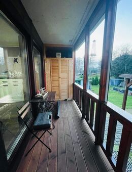 Gepflegtes Ein- bis Zweifamilienhaus mit großzügigem Garten, Garage und vielseitig nutzbarem Souterrain in ruhiger Ortsrandlage - Wietze