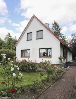 Erholung im Freien: EFH mit Loggia, Terrasse und Garten inkl. Werkstatt in Timmaspe - Timmaspe