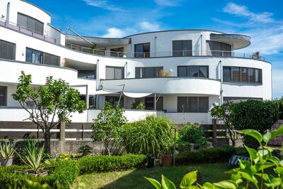 All Inclusive - Möbliertes Appartment mit Balkon - topmodern mit exklusiver Ausstattung und wöchentlicher Reinigung