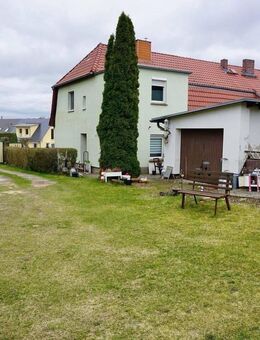 Doppelhaushälfte nebst großem Baugrundstück und Stallgebäude - Kloster Lehnin
