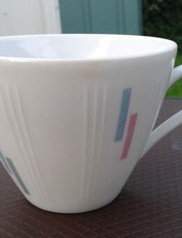Eine alte Porzellan Tasse, gestempelt, Mitterteich - Kassel Brasselsberg