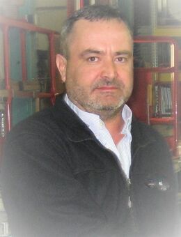 Ich, Ü50, 1,80m, 90kg, dunkle, aber ergrauende, kurze Haare, braune Augen, selbständig, freue mich auf weibliche Ergänzung ;) - Dresden