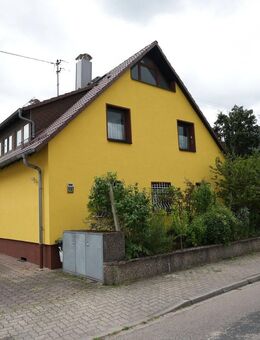 3-FH., teilw. vermietet in ruhiger Waldrandlage in KA-Heidenstückersdl., mit Garten und Garage. - Karlsruhe