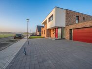 Neuwertiges Traumhaus in malerischer Feldrandlage - Naturidylle trifft auf exklusiven Wohnkomfort! - Übach-Palenberg