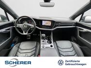 VW Touareg, 3.0 V6 TDI R-Line Black Style, Jahr 2019 - Alzey